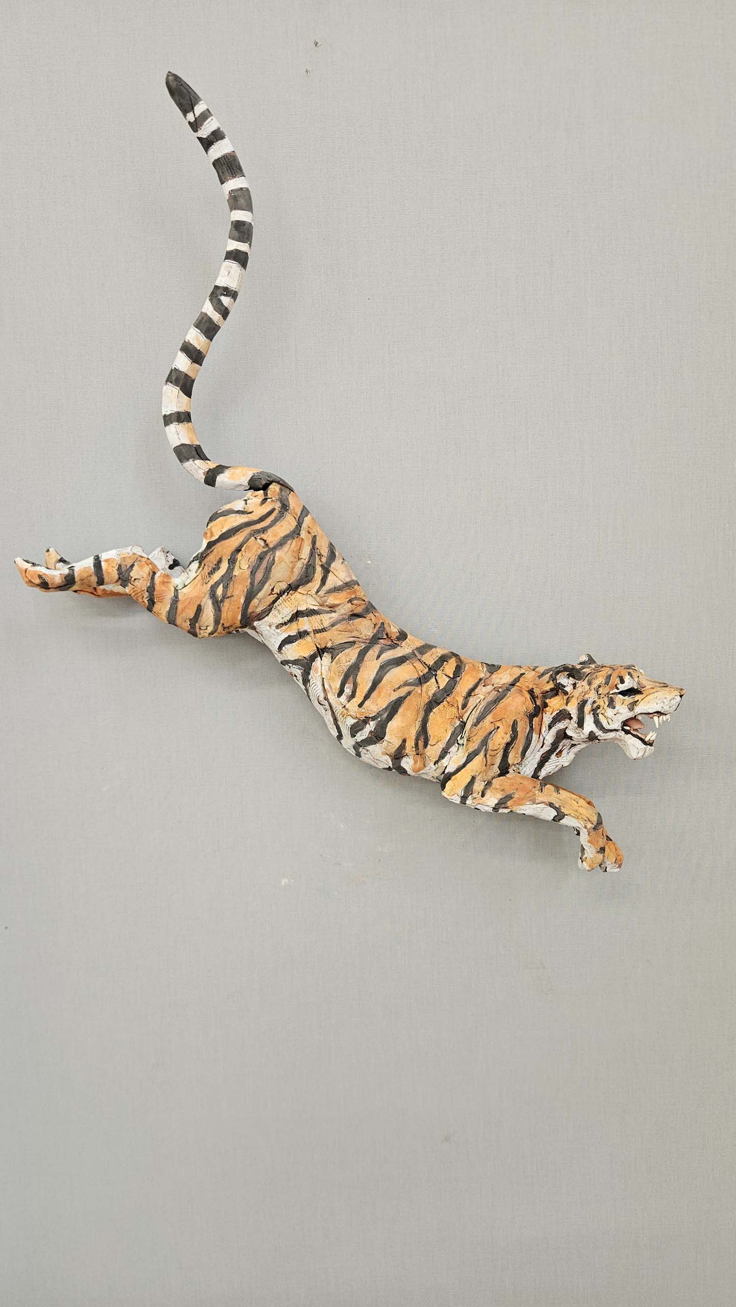 Leaping Tiger